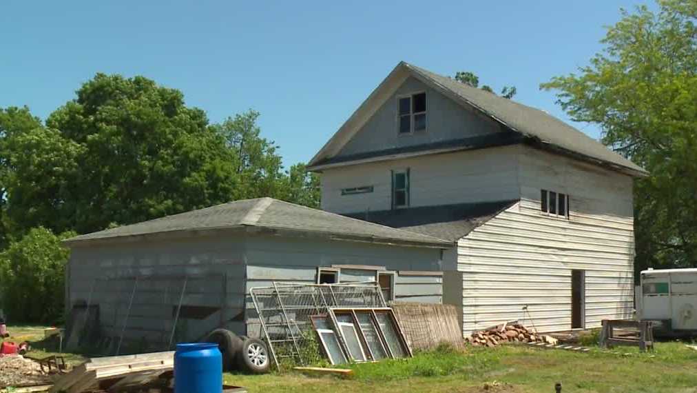 Firedamaged home pits a couple against Afton, Iowa
