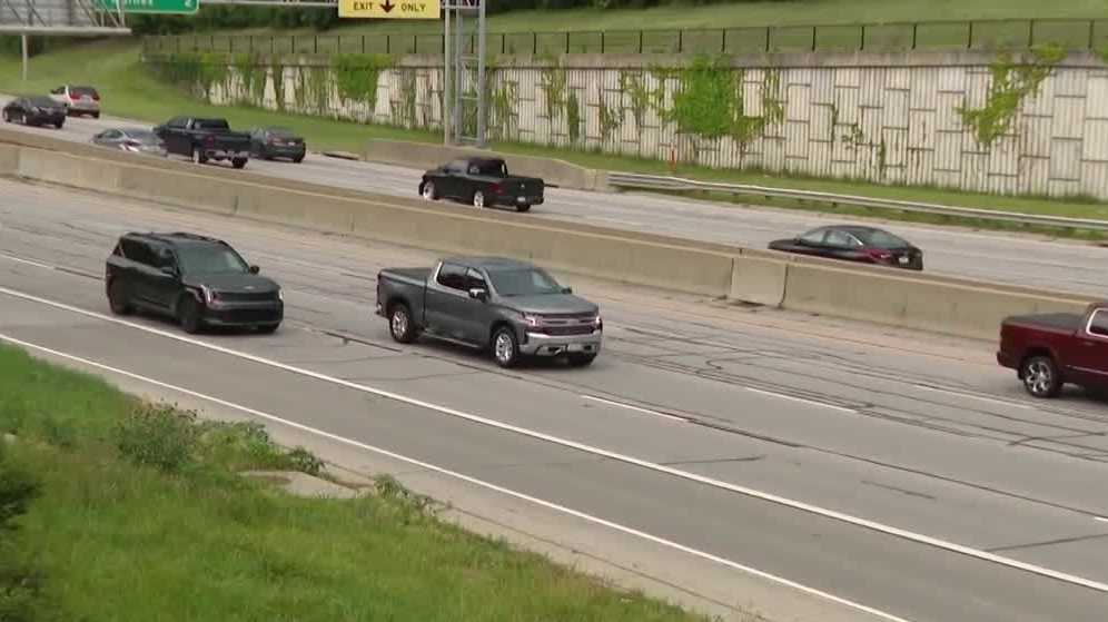 New analysis says hands-free driving law could bring in $88 million for Iowans