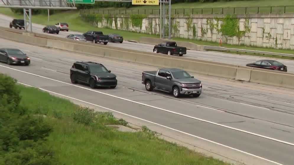 New analysis says hands-free driving law could bring in $88 million for Iowans