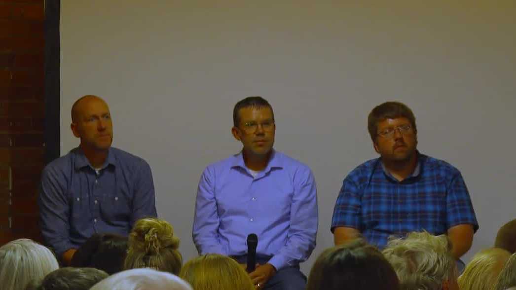 'Lobe Rangers' call for policy changes to address Iowa's water-quality problems