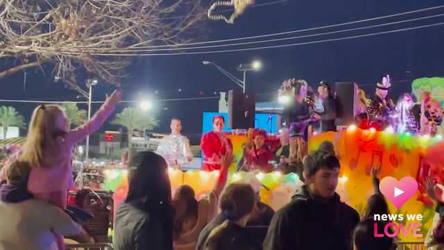 New Orleans Lundi Gras and Mardi Gras parades - Vimarsana News