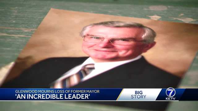 Glenwood grieves loss of former mayor - Vimarsana News
