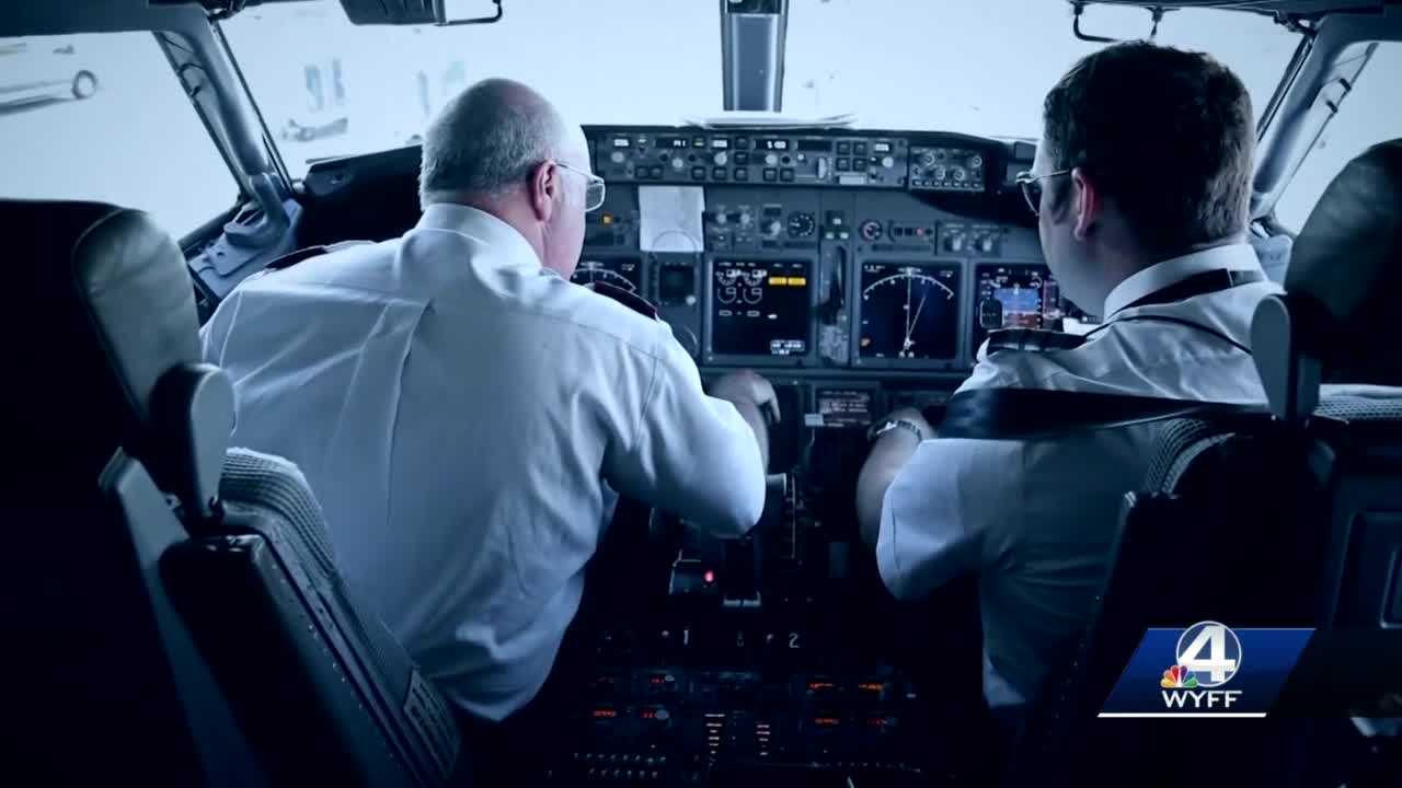 South Carolina: Graham on bill to expand maximum age for pilots - Vimarsana News