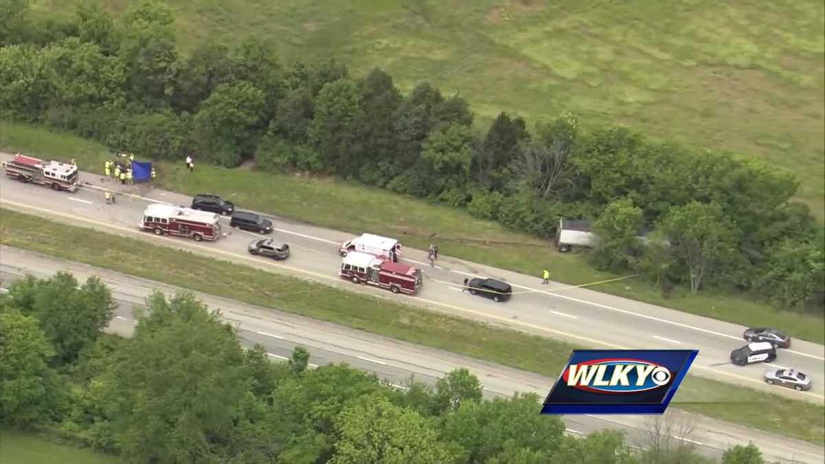 Bluegrass Parkway reopens hours after deadly crash