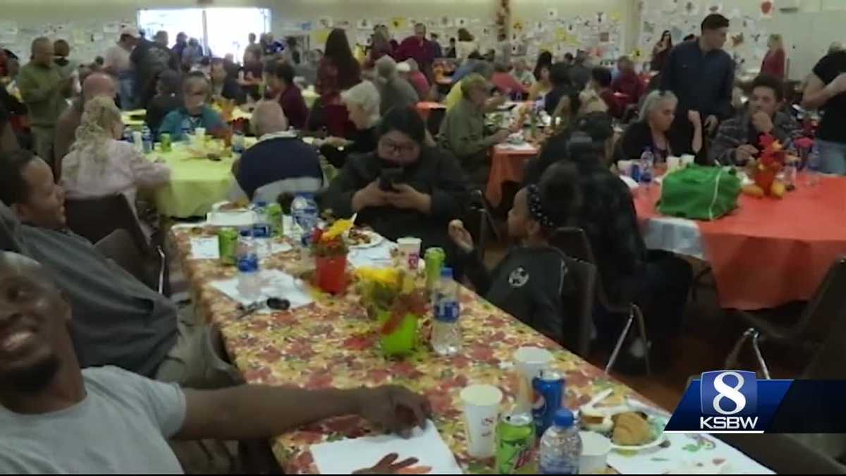 Hundreds of Thanksgiving meals served up in Monterey