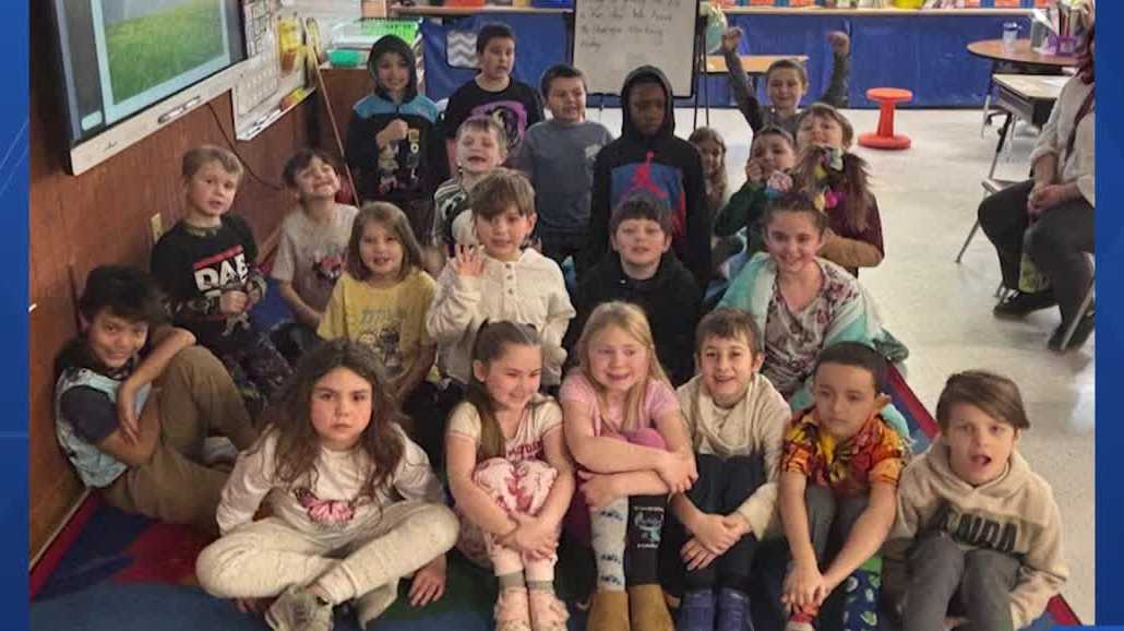 NH weather school visit: Pittsfield Elementary School