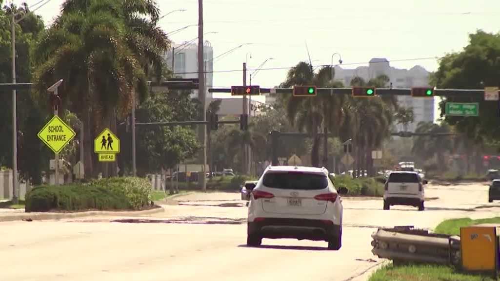 Vehicle vs. pedestrian crash on Pine Ridge Rd in Collier County leaves ...