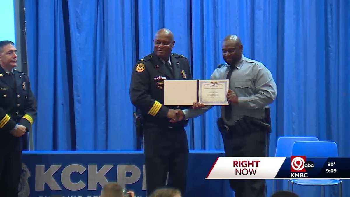 Kansas City, Kansas, Police Department welcomes 12 new officers