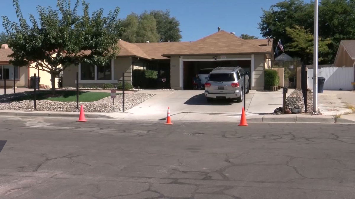 Owners of the house from 'Breaking Bad' are tired of fans throwing ...