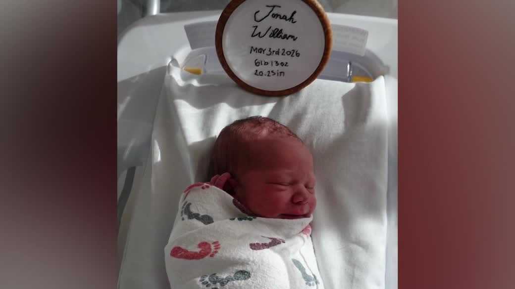 'It was just terrifying': Woman gives birth on kitchen floor after being sent home from hospital