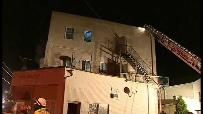 Roscoe apartment building catches fire