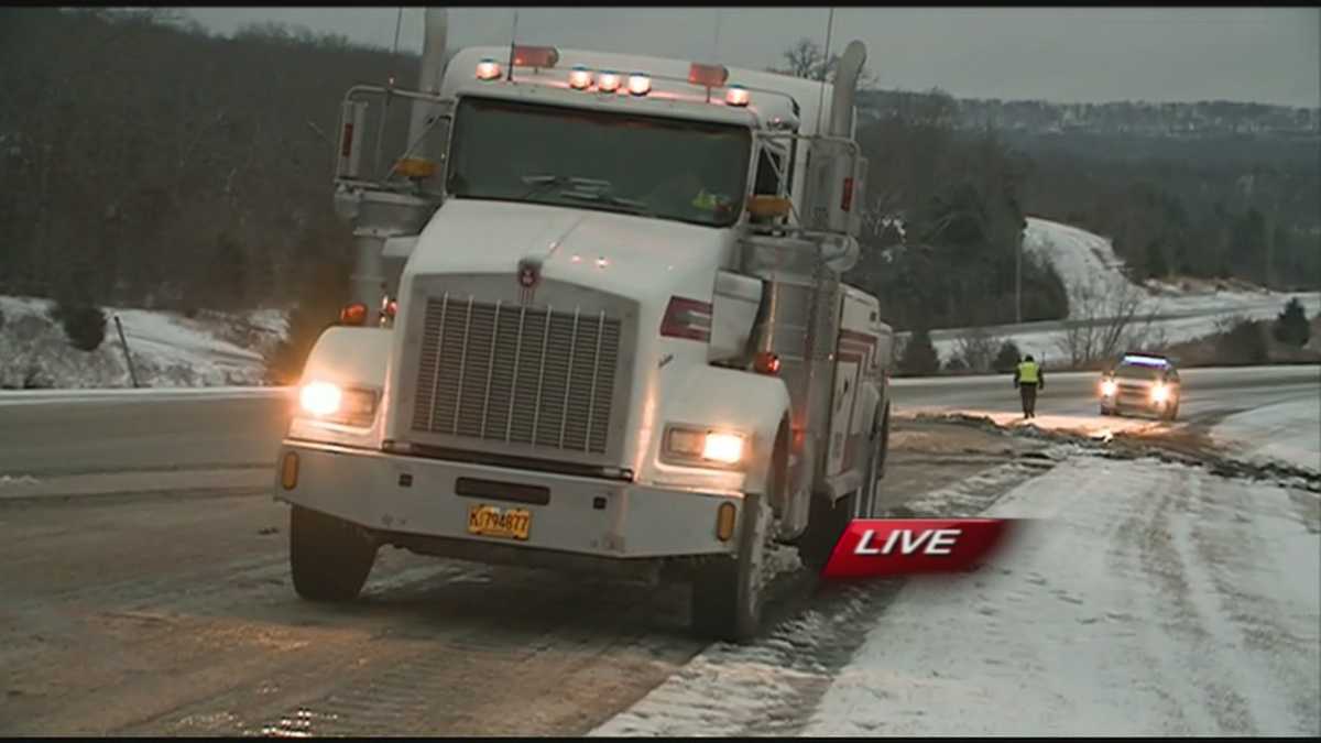 Snow plow crash on I49