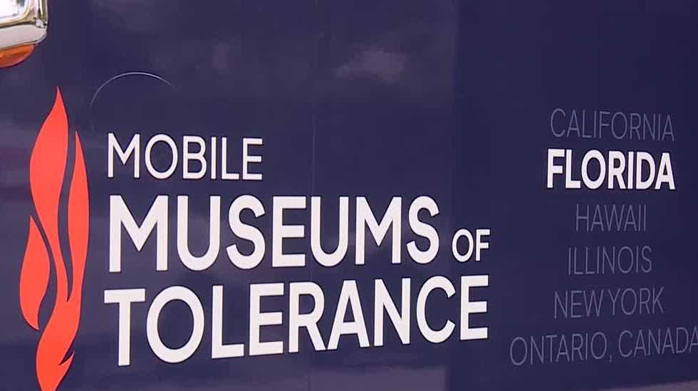 Mobile Museum of Tolerance hosts interactive event for community leaders
