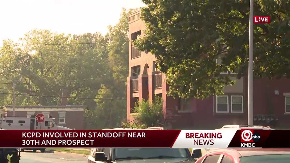 Kansas City police resolve standoff near 30th and Prospect Ave.