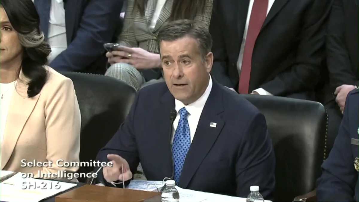 Senators grill intelligence officials over encrypted messaging mishap