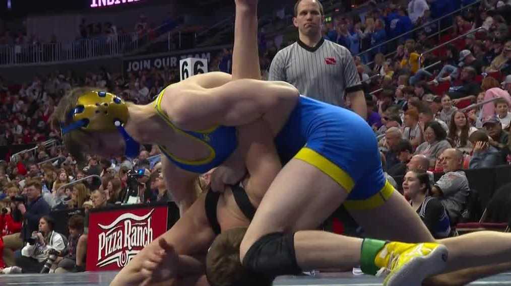 Iowa high school wrestling: Highlights from Day 2 of state wrestling tournament