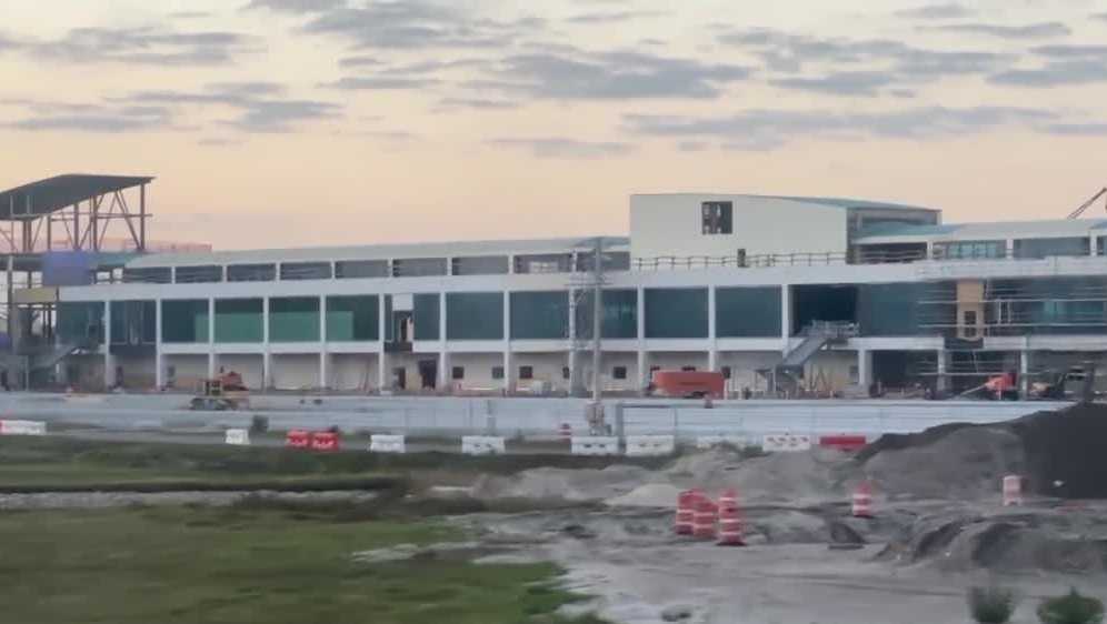 RSW to permanently close 2 businesses amid construction for terminal expansion project