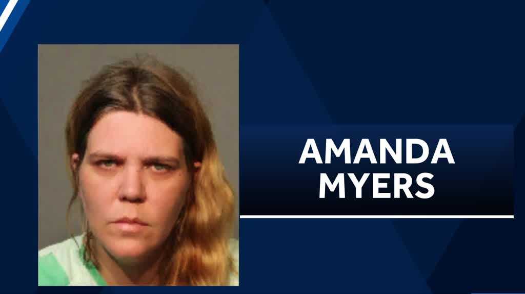 Des Moines police ask for help finding wanted woman - KCCI