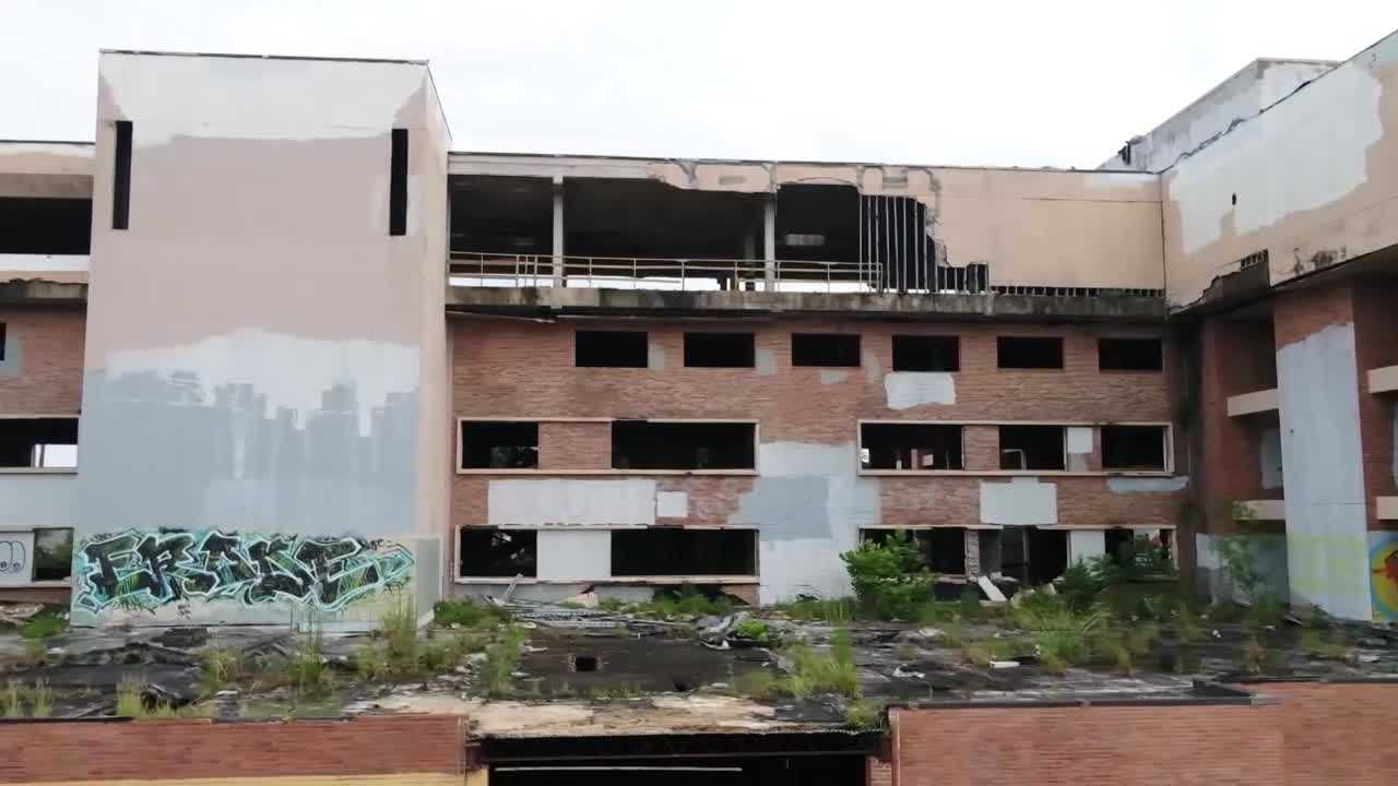 WDSU Investigates: Neighbors, council upset at condition of old hospital, developer promises action - Vimarsana News