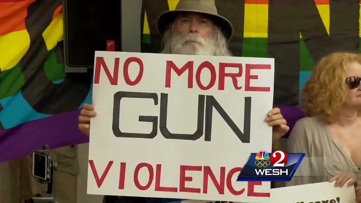 Florida lawmakers file gun control bills