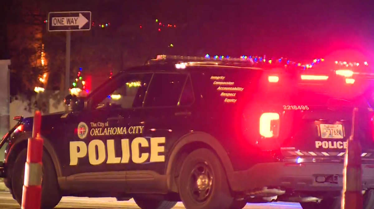 Okc Police Take 5 Armed Robbery Suspects Into Custody After Chase