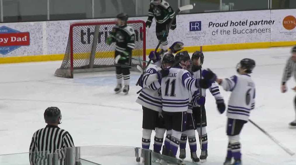 Des Moines hosts Midwest high school hockey championship