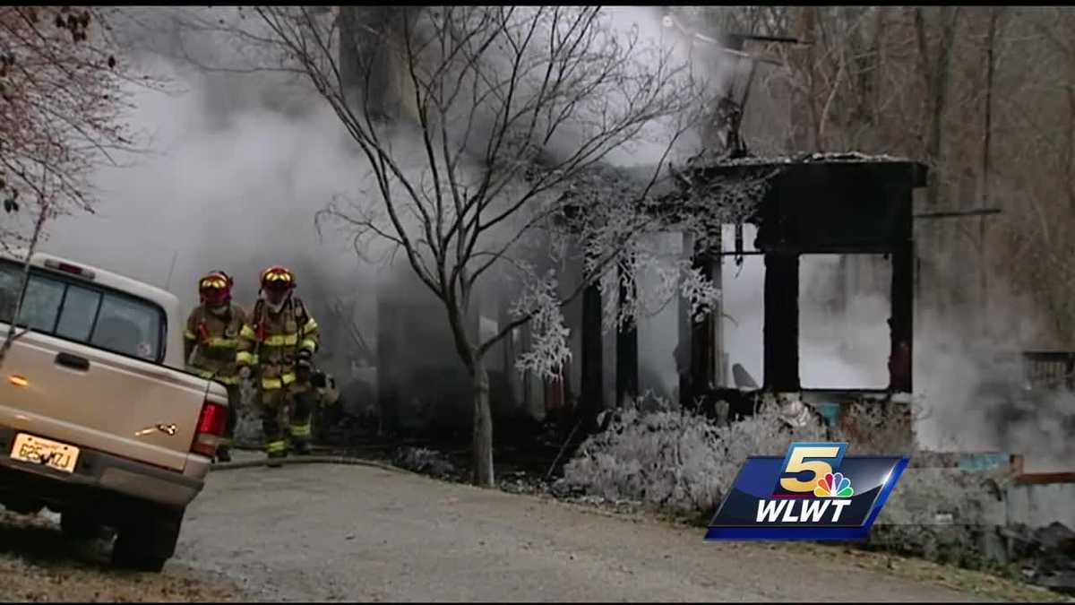 Early morning fire destroys Hebron home