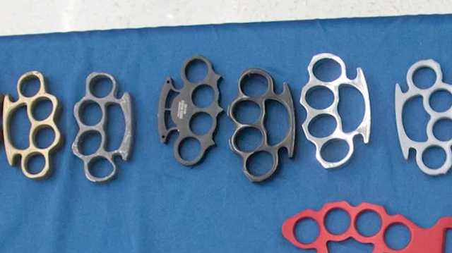 Knives Deal Offers the Best Brass Knuckles For Street Combat