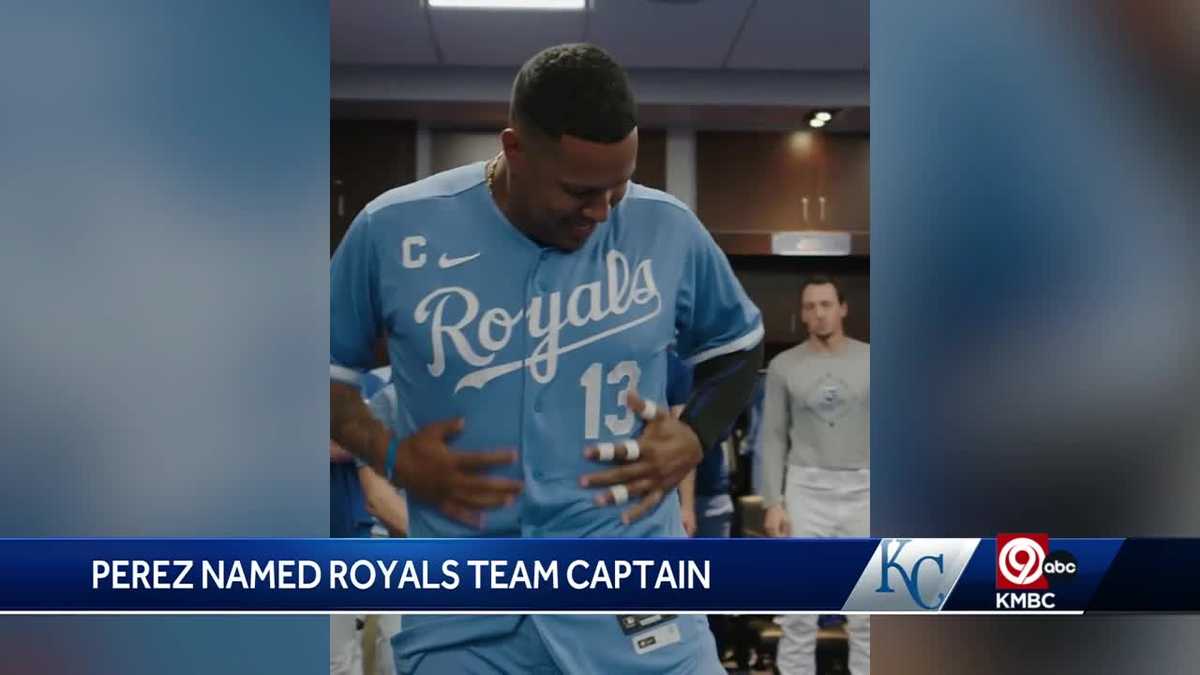 Royals name Salvador Perez as team captain