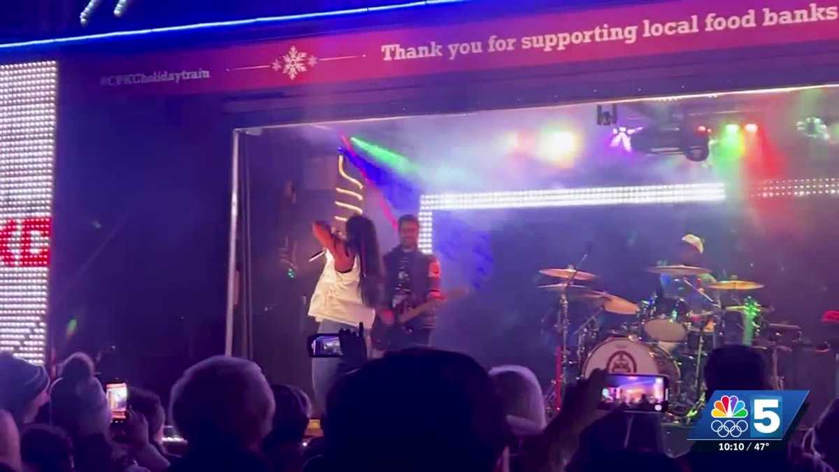 'It's wonderful': Hundreds visit North Country for annual Holiday Train