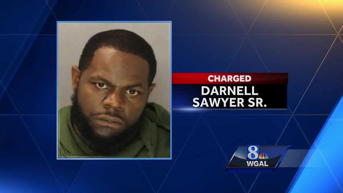 Man accused of shooting outside bar