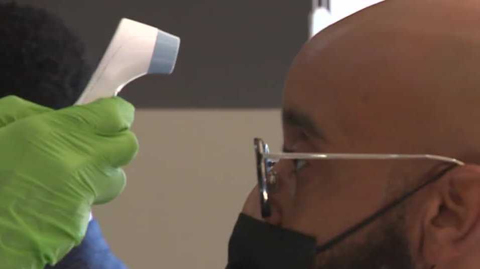 Barbershop offers COVID-19 screenings for men Barbershop offers COVID-19 screenings for men