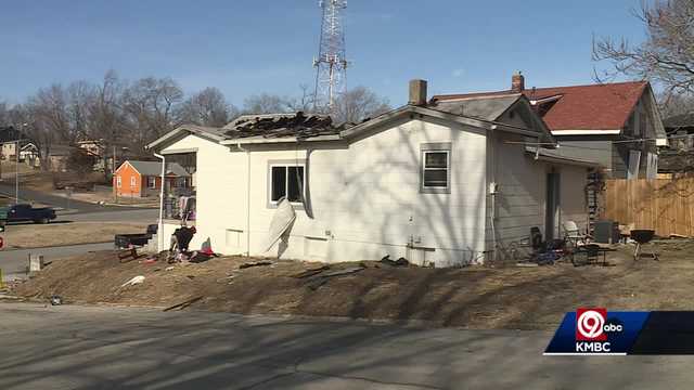 String of house fires plague the same block in Kansas City - Vimarsana News