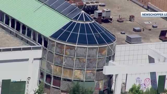 Former mall owner has until end of week to secure property - Vimarsana News