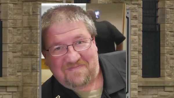 iowa supreme court allows widow's lawsuit over prison guard's death to proceed