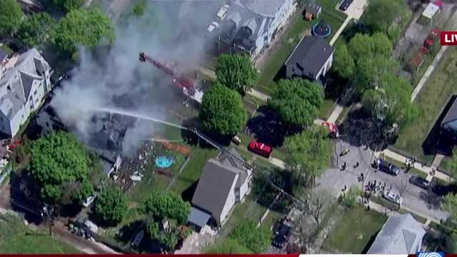 Fire destroys two Milwaukee houses - Vimarsana News