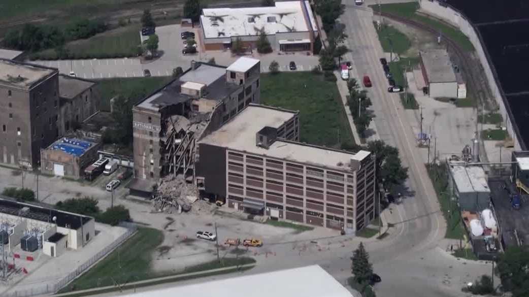 'Cacophony of bricks and concrete falling': Eyewitness to Milwaukee Warehouse Collapse