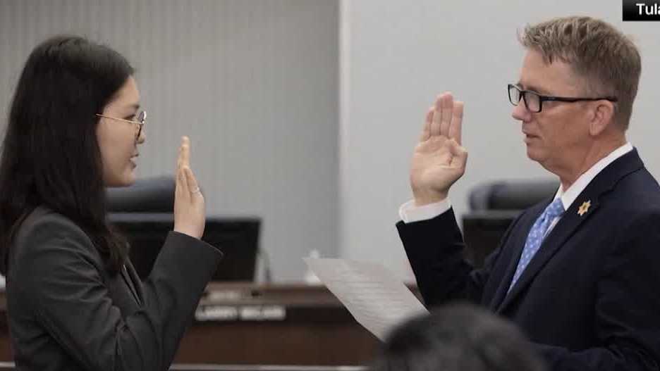 California teen lawyer is sworn-in as a deputy district attorney