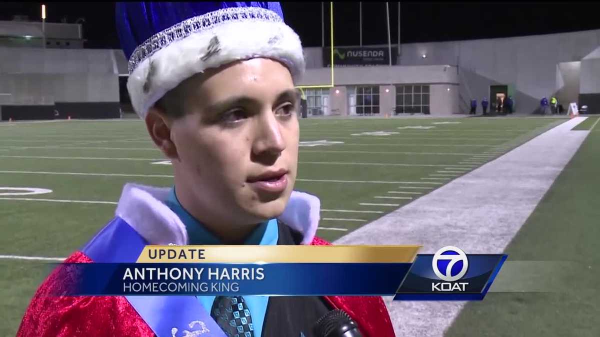 West Mesa High celebrates two kings