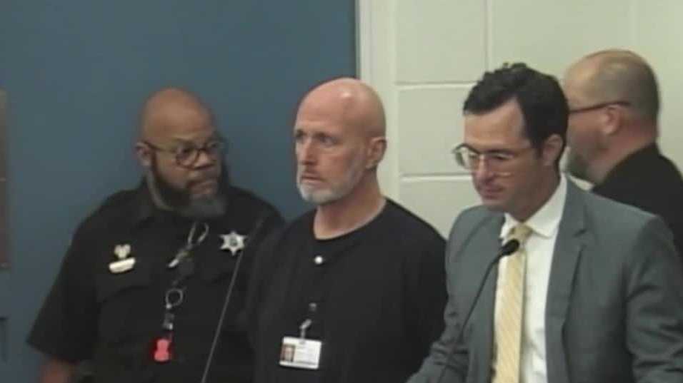 Bond set for former gay-conversion pastor in Orange County jail on child-luring charges