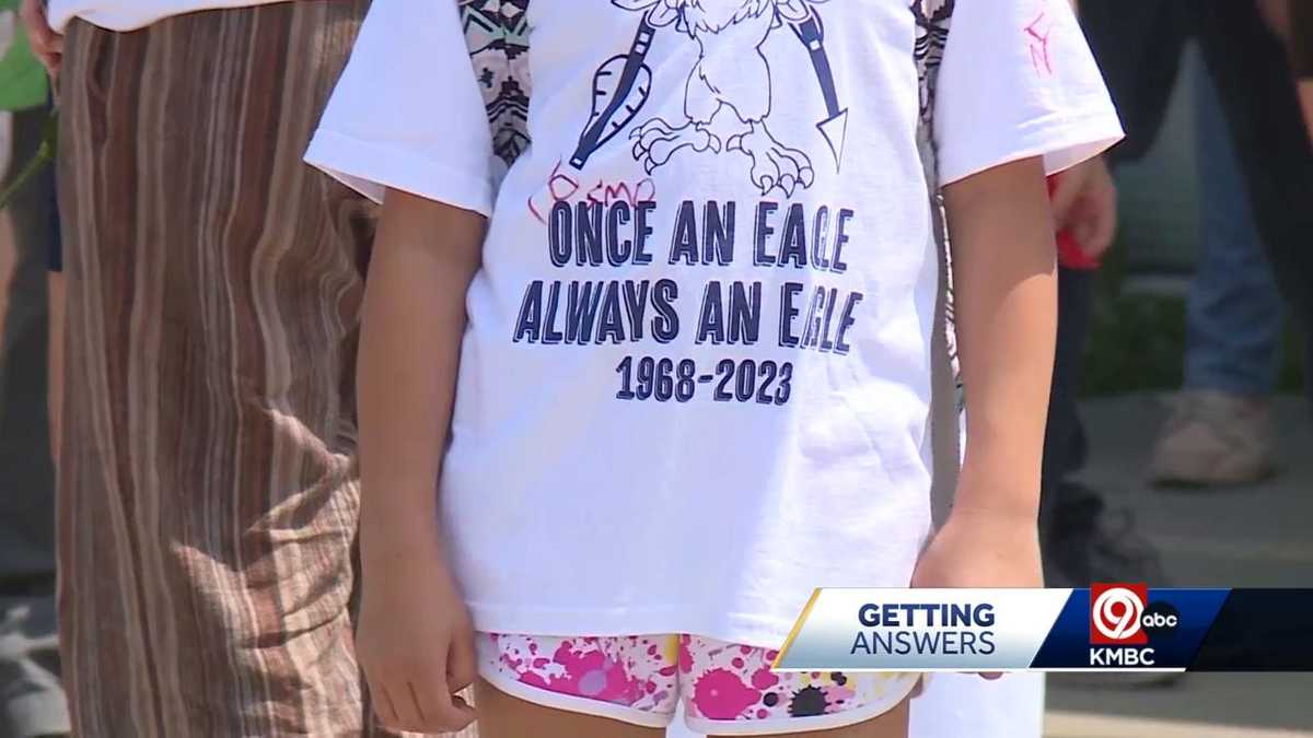 Two Lawrence elementary schools close permanently