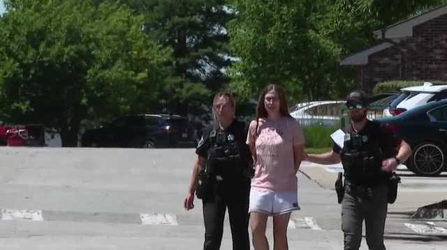 Douglas County Department of Corrections staff member accused of giving inmate access to her cell phone