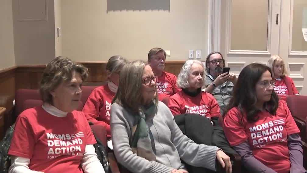 NH debate bill to report involuntary commitments to background check system