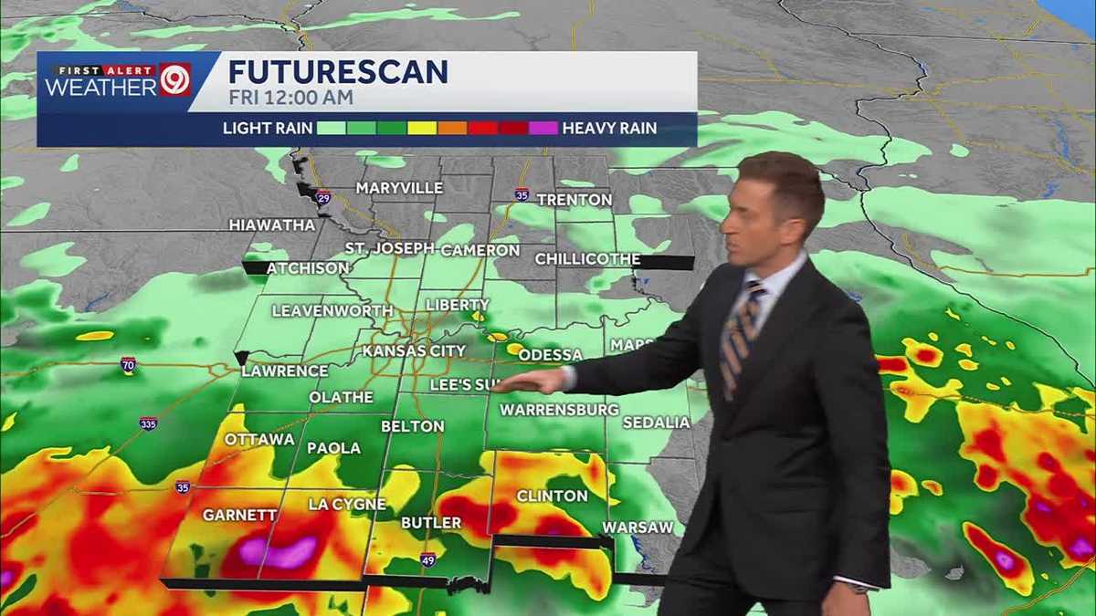 WEATHER BLOG: Downpours, thunderstorms possible for Thursday