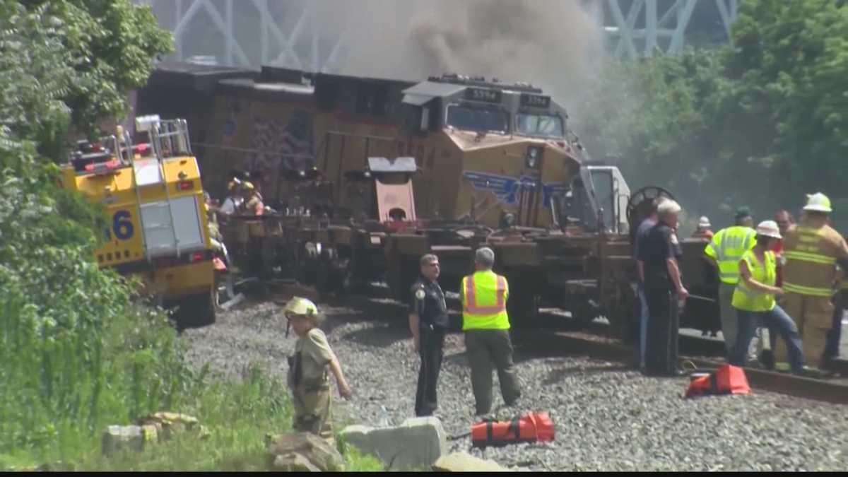 Freight train cars derail, catch fire in Sewickley