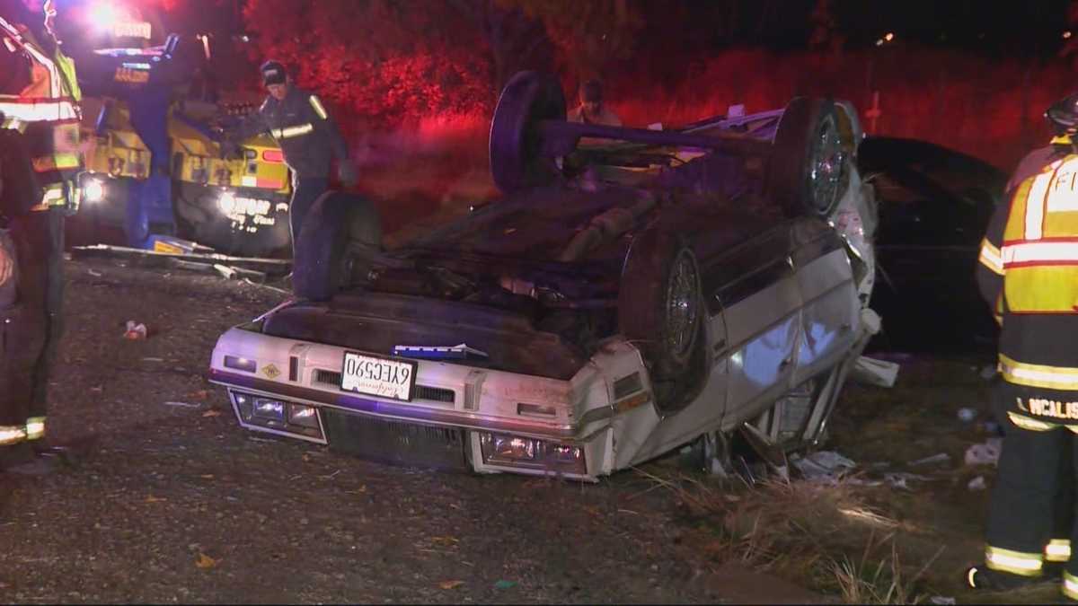 Injuries reported in 3car crash near Dixon