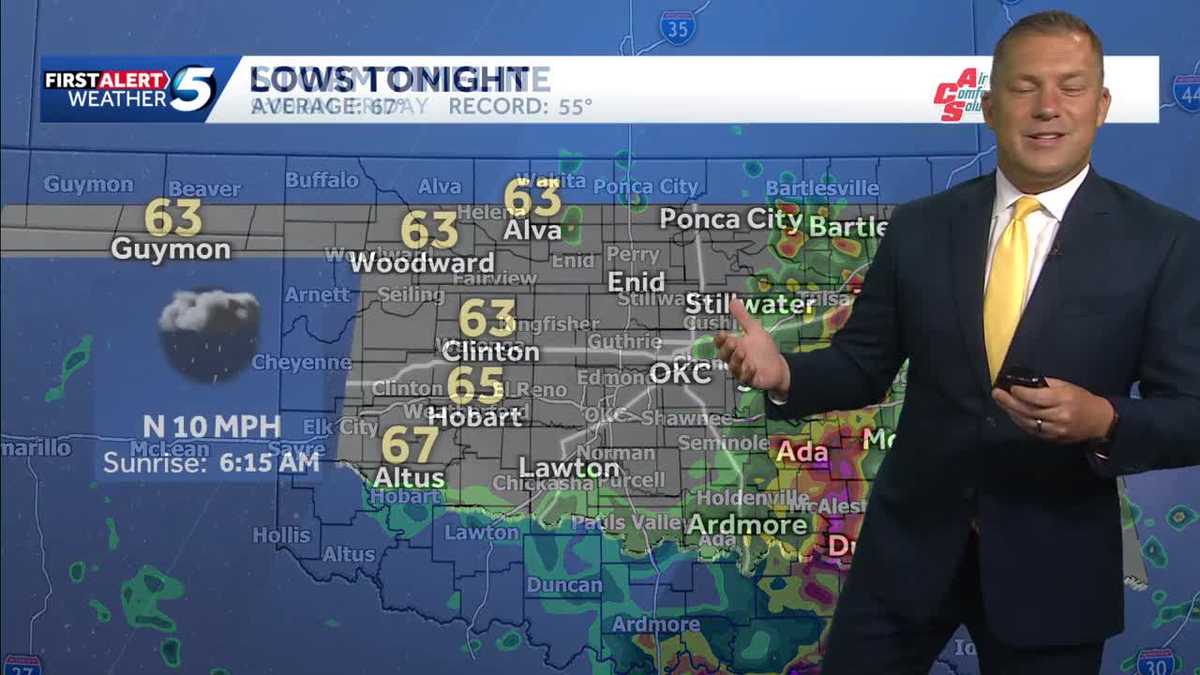 Heavy rain moves in tonight