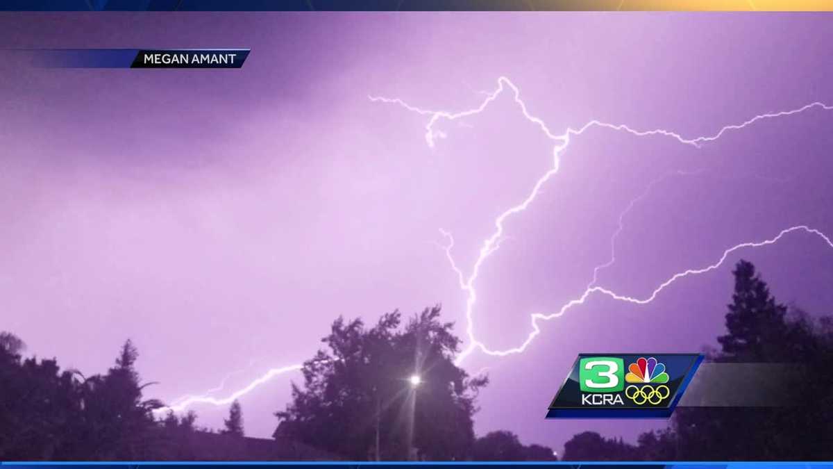 Lightning strikes Bay Area, Sierra Monday