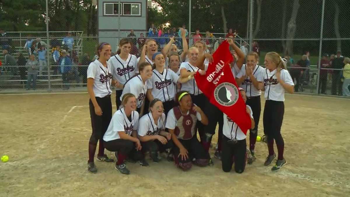 Van Meter baseball, Dowling softball team advance