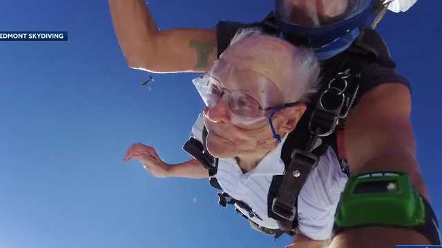 Local 94-year-old jumps 13,000 feet in first skydiving experience - Vimarsana News